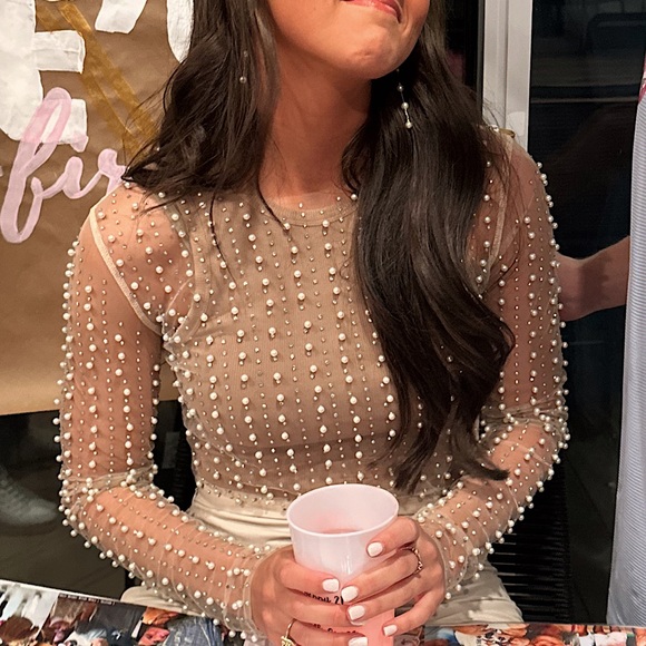 Pearl Mesh Top - Picture 3 of 3